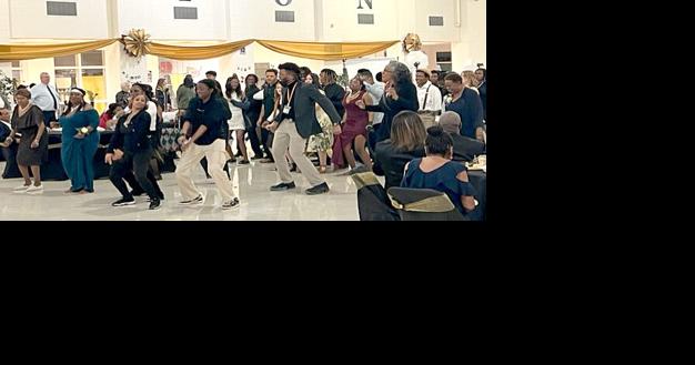 Bear Creek seniors dance the night away at annual prom - Vimarsana News