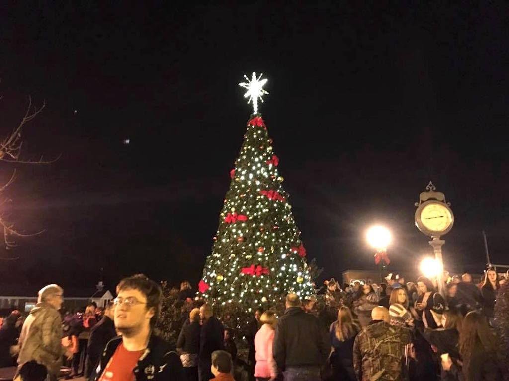 Canton Ga Christmas Parade 2022 Christmas Season Kicks Off With Upcoming Holiday Events | Features |  Henryherald.com