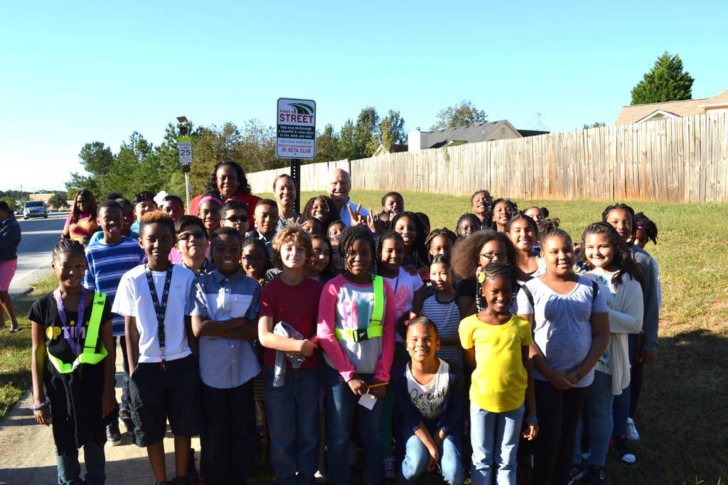 Wesley Lakes Elementary’s Jr. Beta Club kicks off McDonough AdoptA