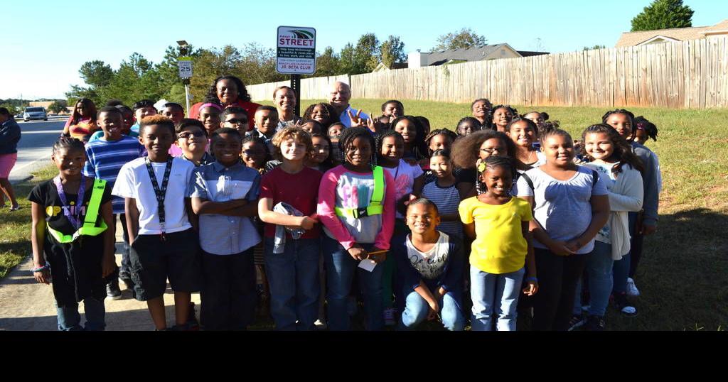 Wesley Lakes Elementary’s Jr. Beta Club kicks off McDonough AdoptA
