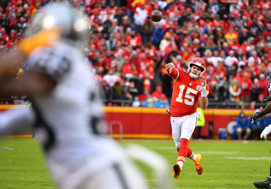 Report Chiefs Take Out Insurance On Patrick Mahomes Massive Contract Sports Henryherald Com