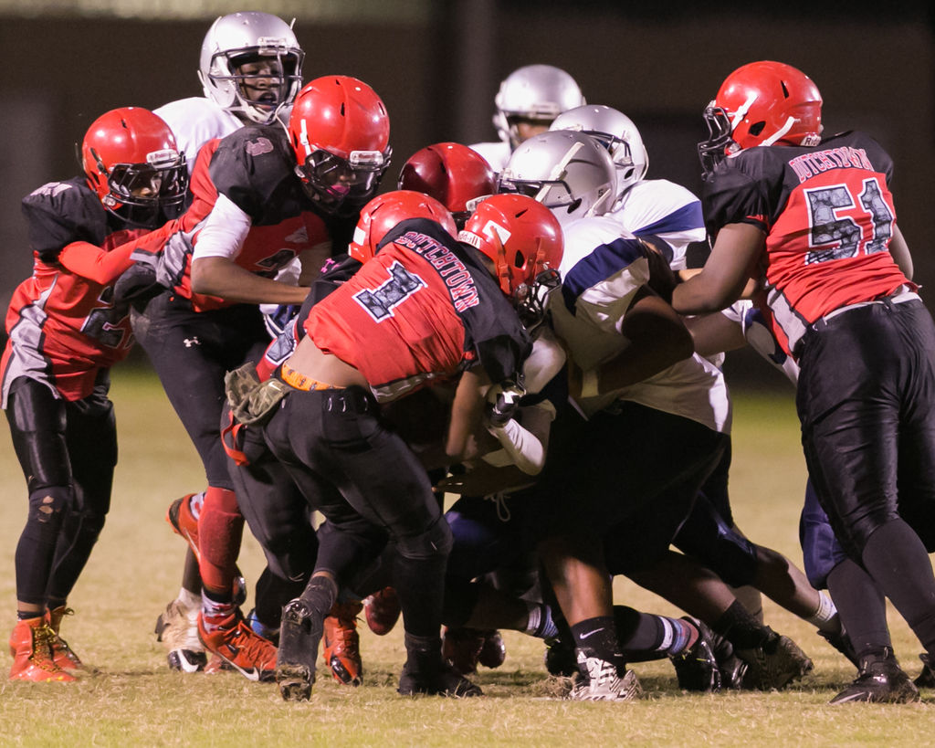 Undefeated Dutchtown Middle earns eighth grade football championship ...