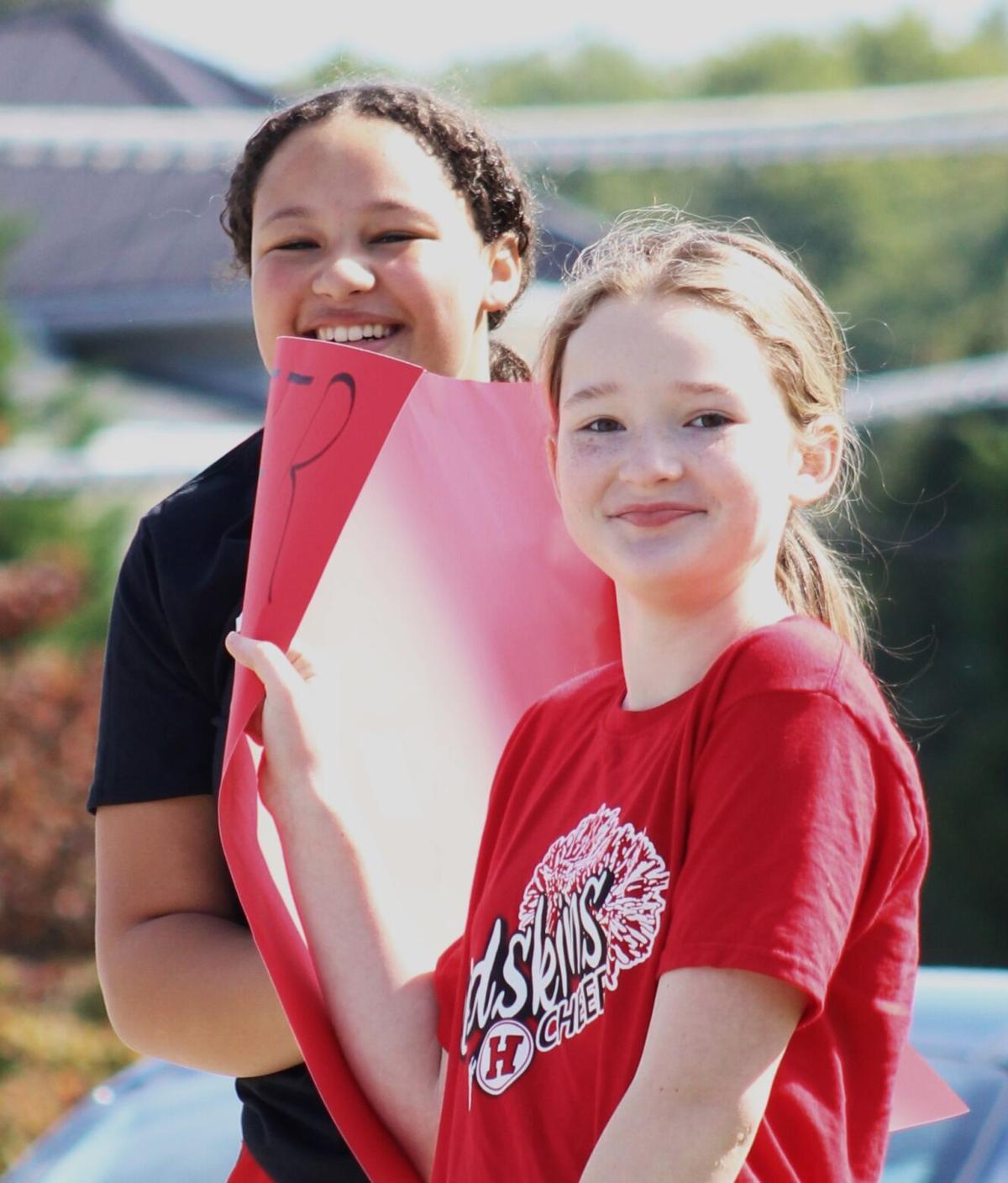 Hurricane Middle cheerleaders host car wash, bake sale | Putnam News ...