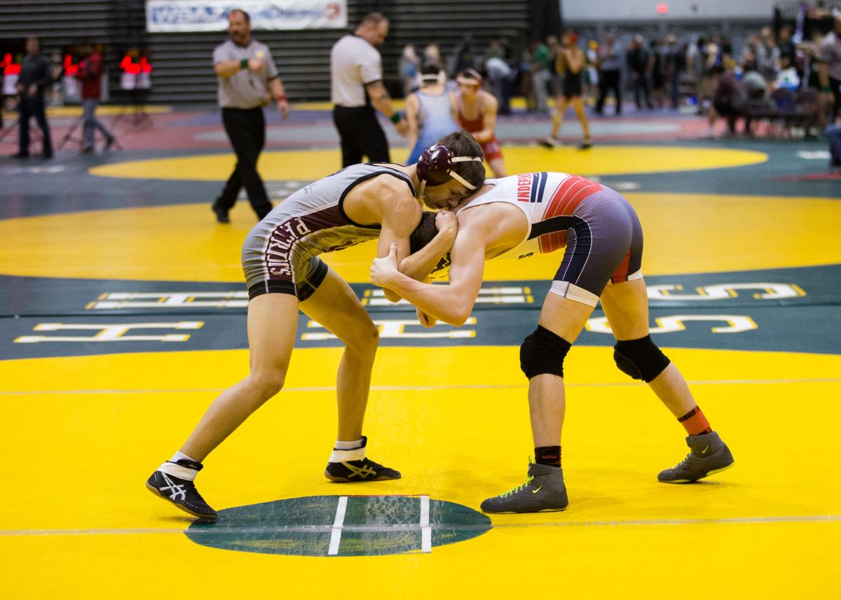 Photos WSAZ Invitational wrestling tournament, Friday Multimedia