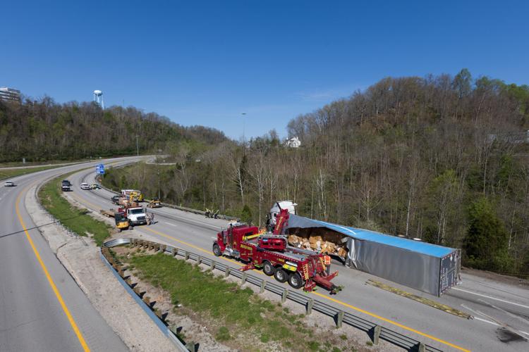 Tractor trailer crash slows westbound traffic passing Huntington | News ...