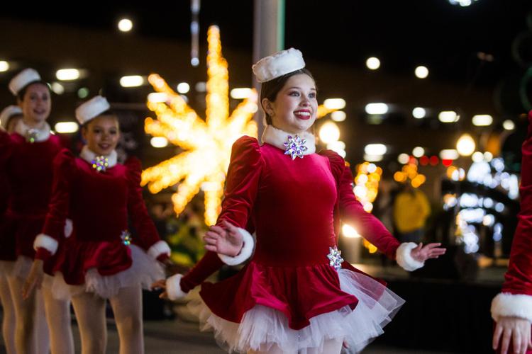 Photos Huntington TreeLighting Ceremony Multimedia herald