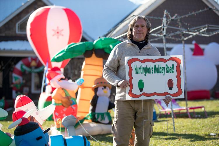 Registration now open for free Holiday Road Christmas lights contest