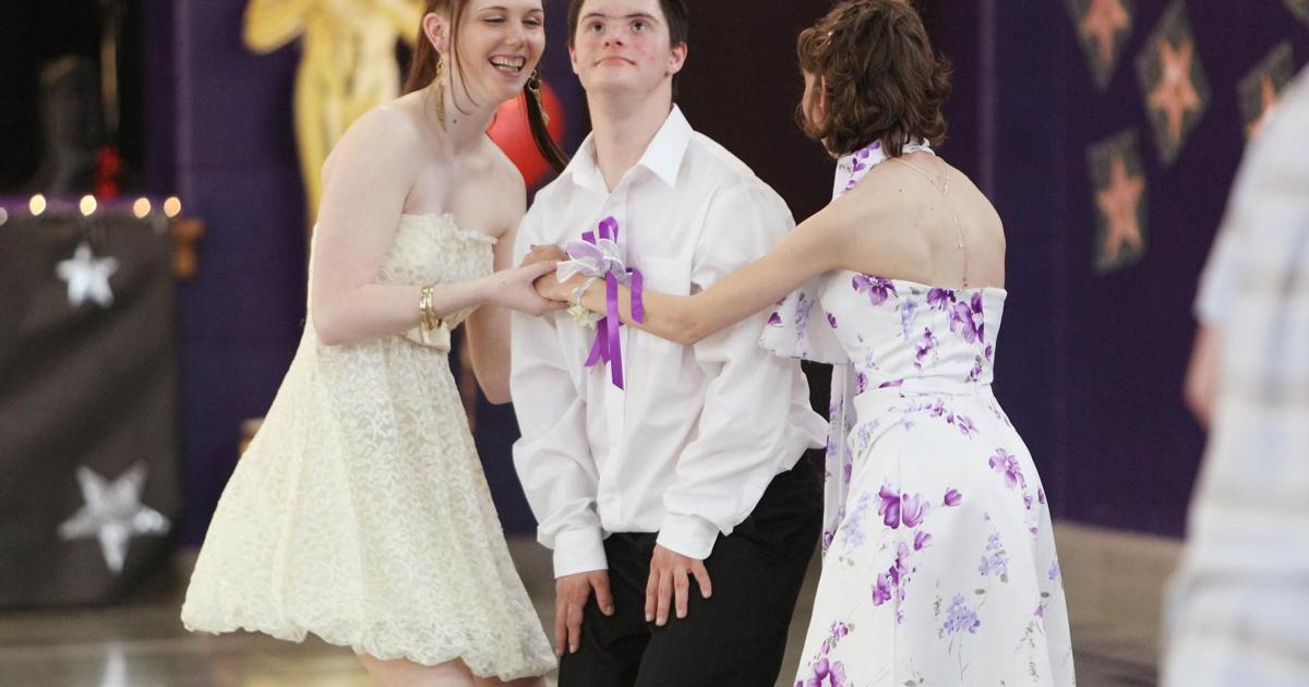 Gallery: Open Door School Prom | Photos News | herald-dispatch.com