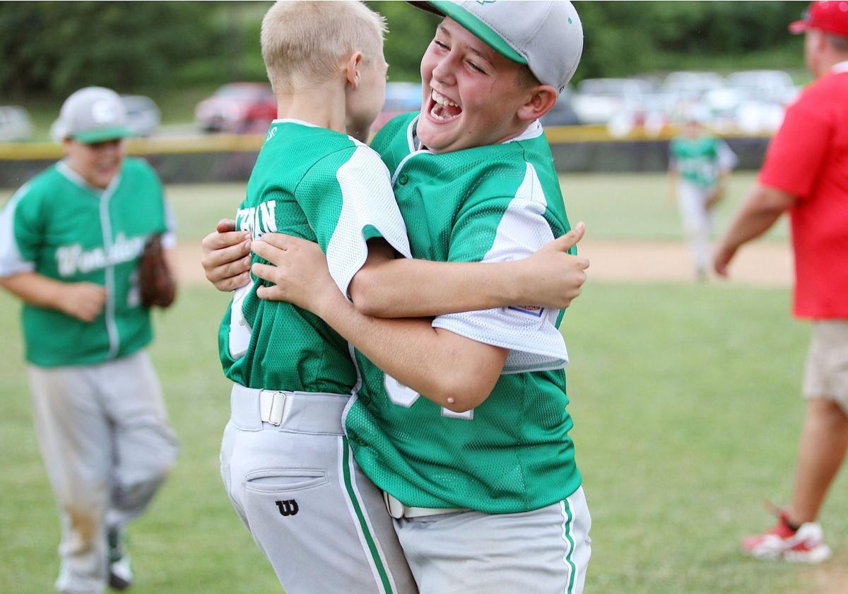 Gallery CeredoKenova wins District 1 Little League Baseball 910