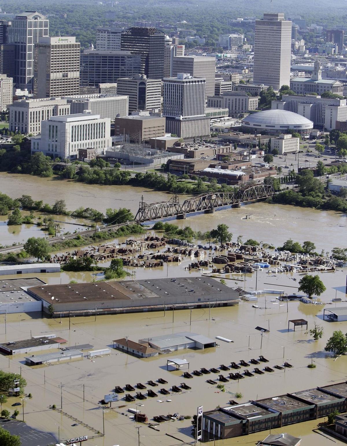 Gallery: Flooding in Nashville | Photos News | herald-dispatch.com