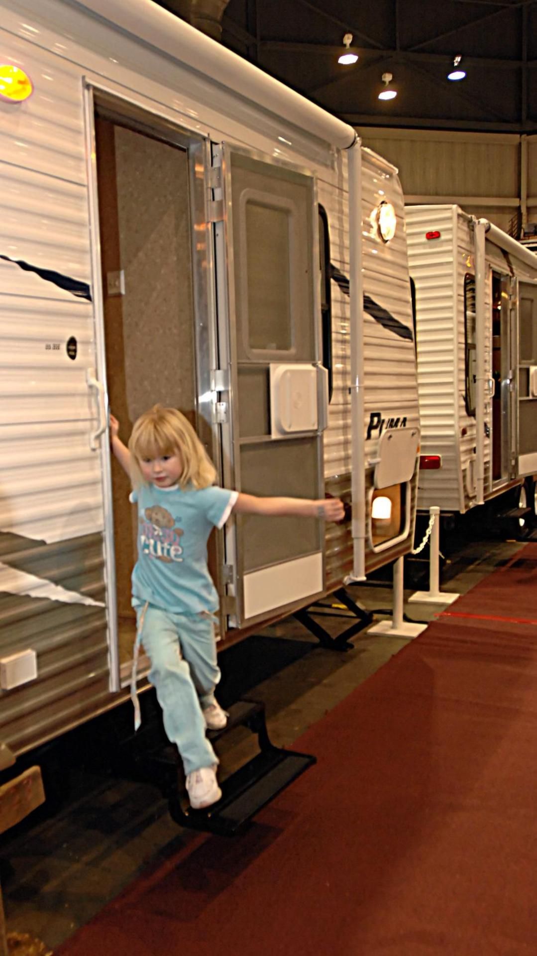 Despite economy worries, TriStaters flock to RV, boat show News
