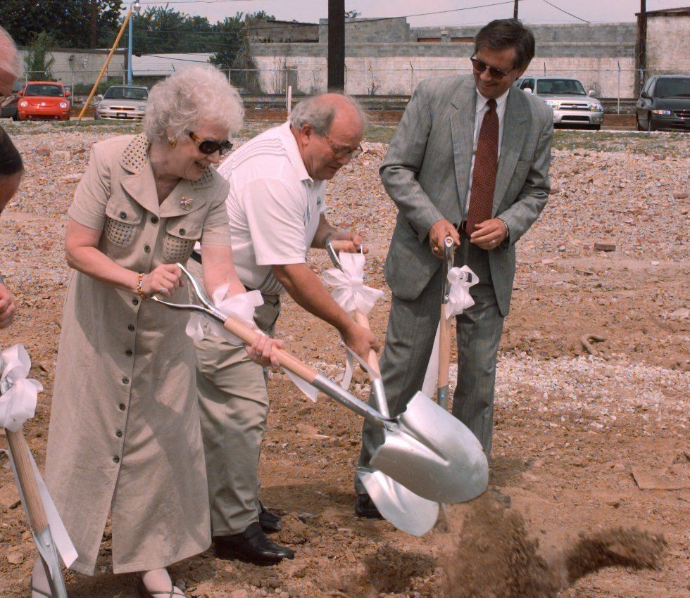 GROUNDBREAKING/SHELL BUILDING