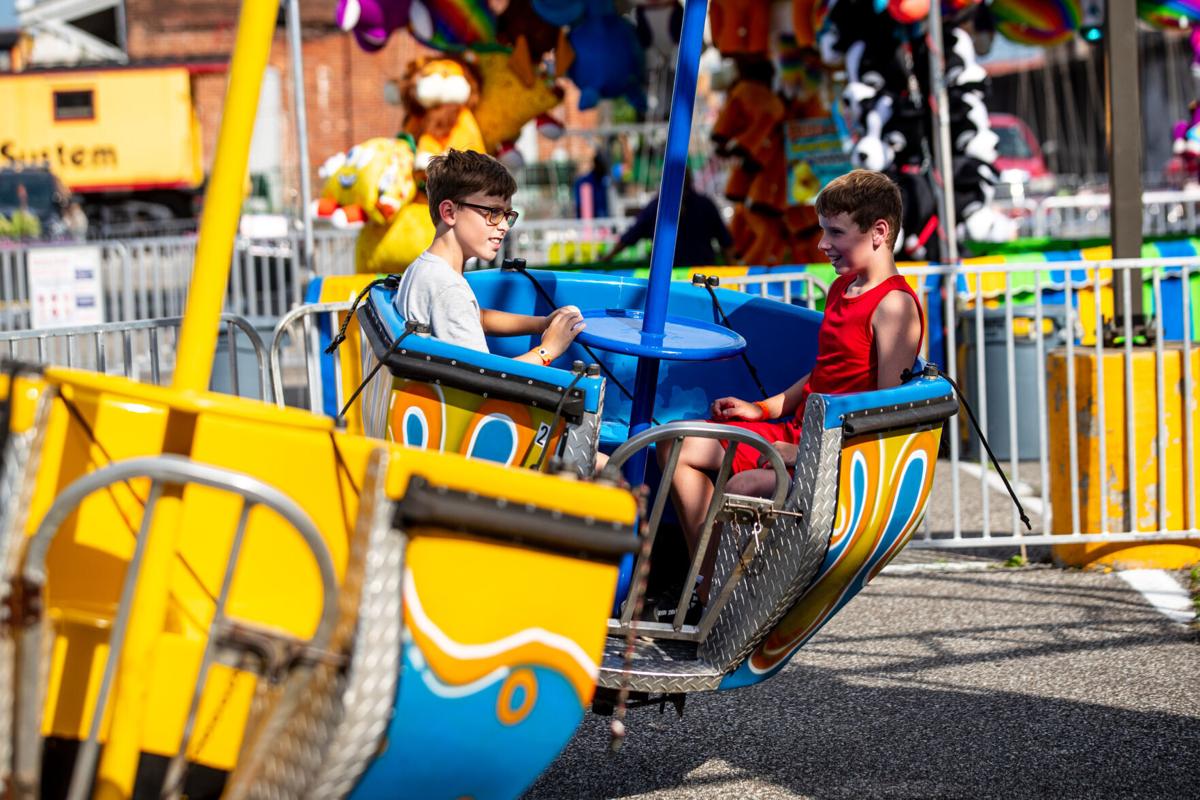 Photos Ashland Summer Motion carnival Multimedia