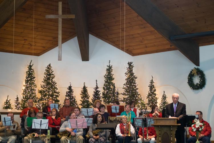 Photos Kenova Memorial Christmas Tree Lighting Ceremony Photo Galleries