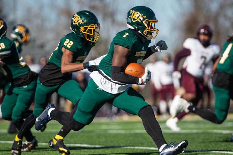 20221120 hhs football 21.jpg