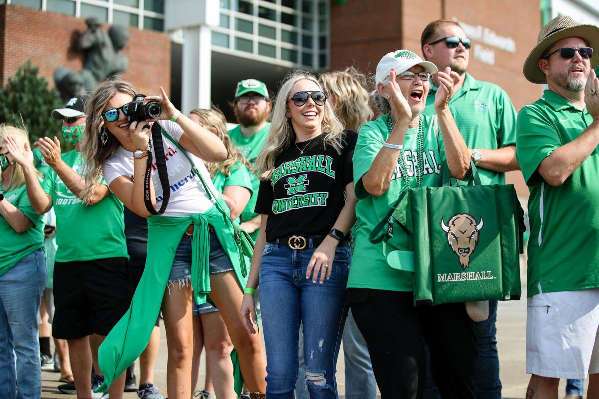 20210912 mu tailgate 02.jpg