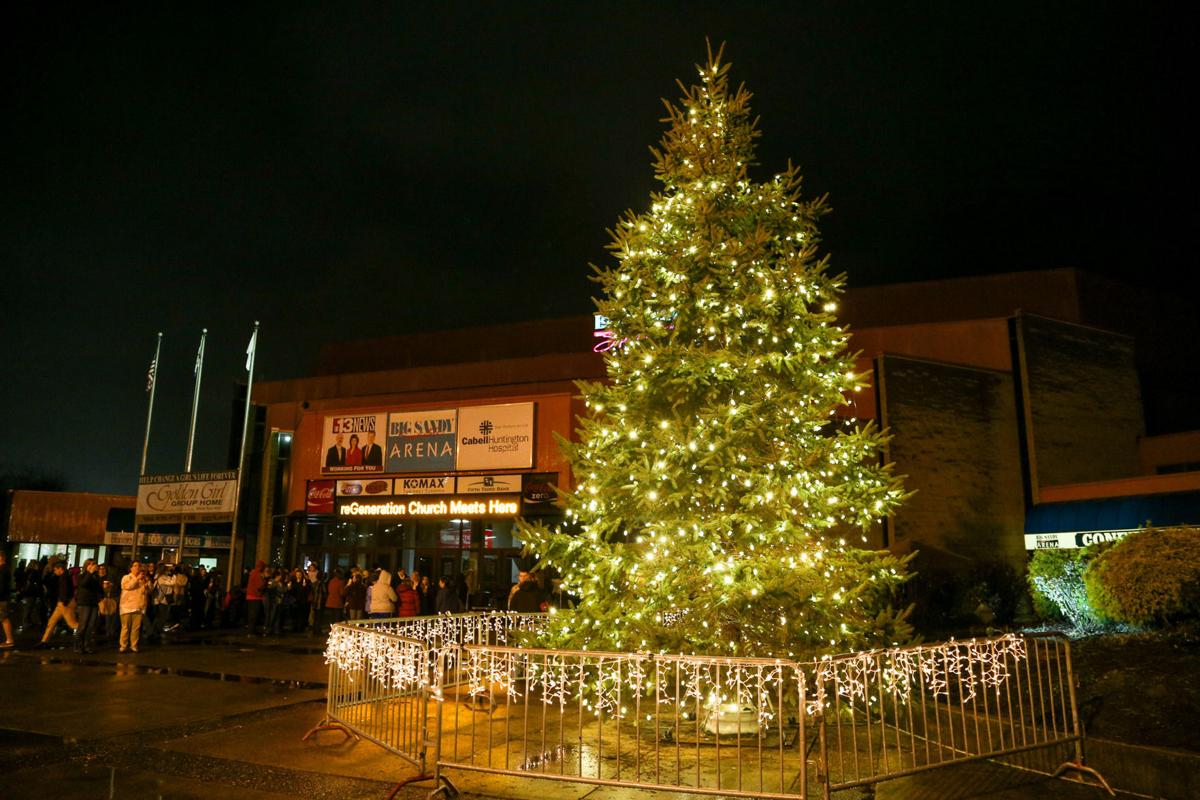 Gallery City of Huntington tree lighting ceremony News herald