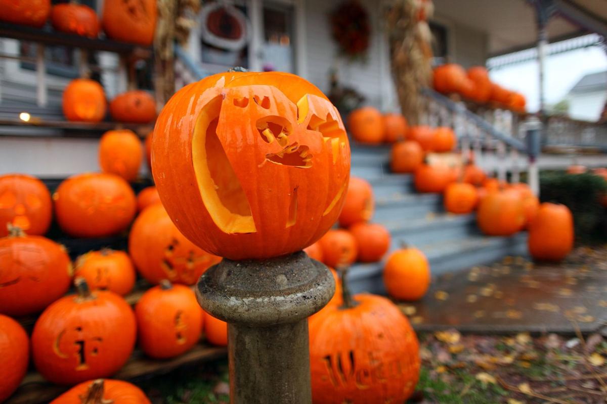 Gallery Pumpkin House, Oct. 28