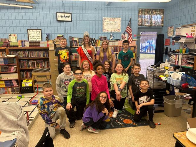 2023 Miss Wayne County, Lavalette Elementary students donate items to