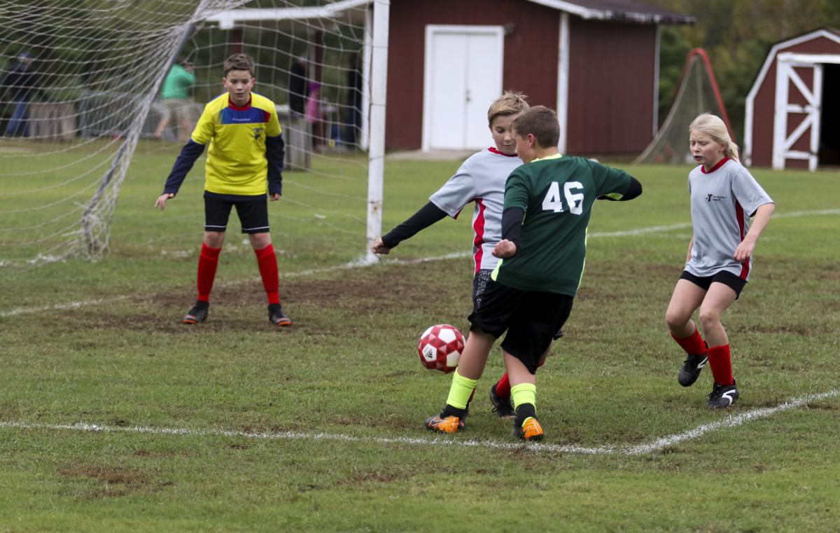2018 1014 youth soccer06.jpg