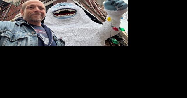 One Month at a Time: Battling the ghosts of Christmas past with the ghost of Christmas present(s)