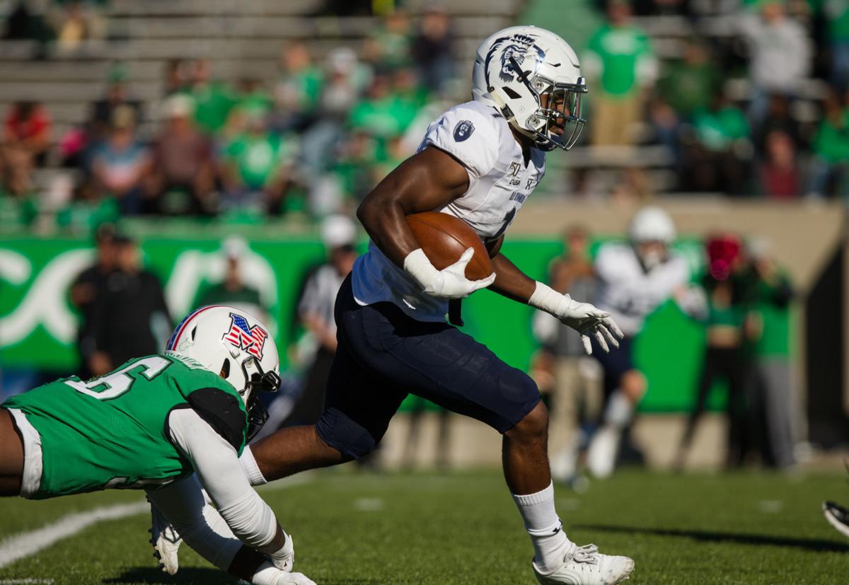 2019 1013 mu football 37.jpg