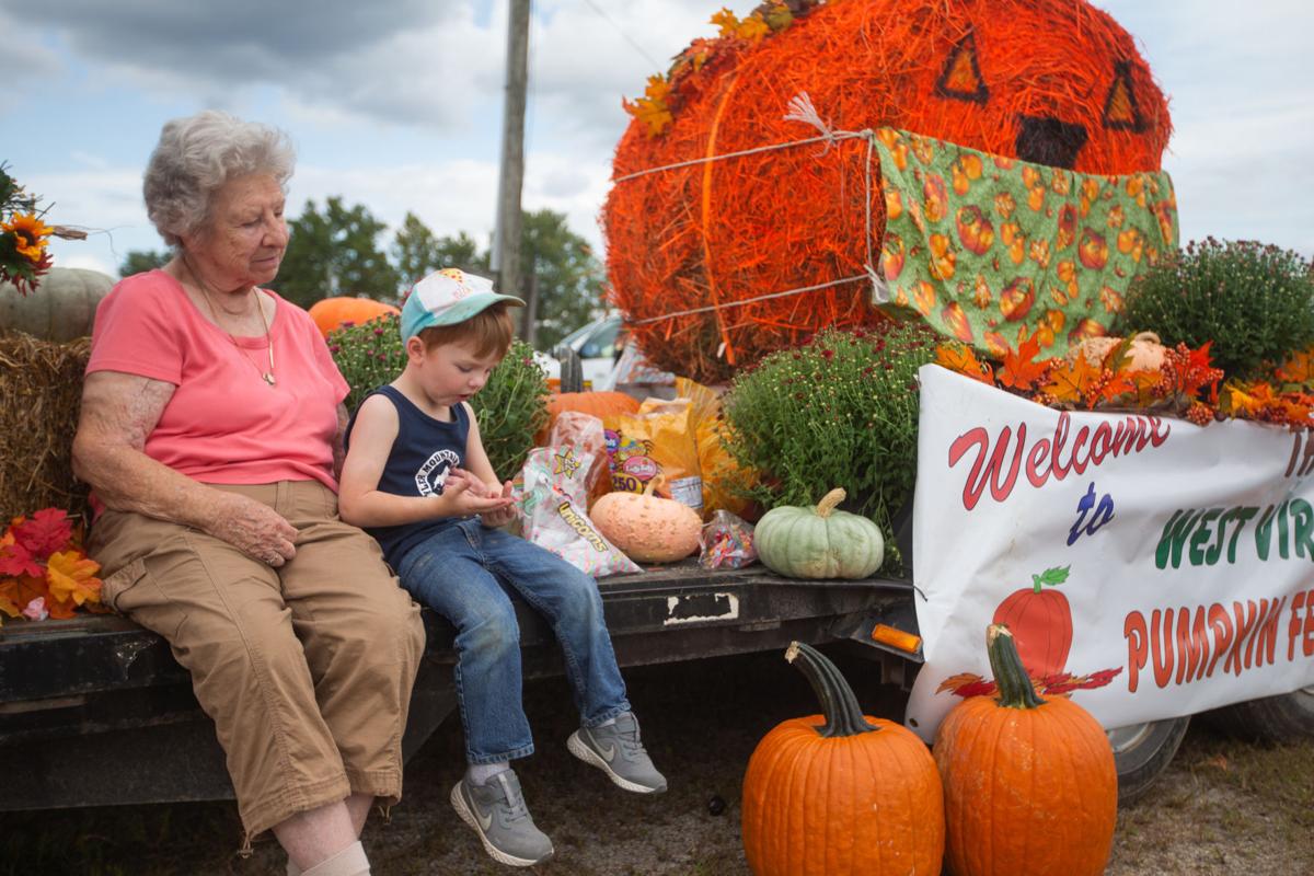 Photos West Virginia Pumpkin Festival conducts reverse parade