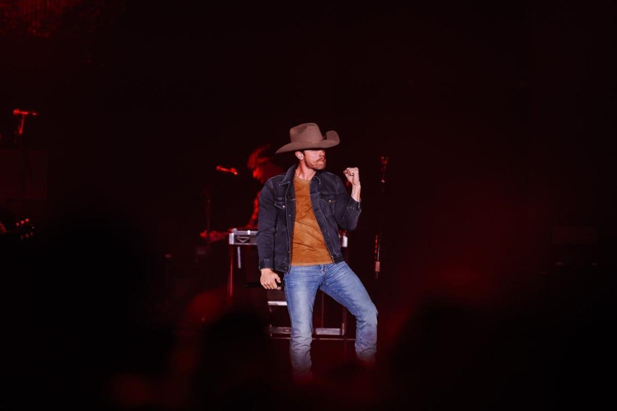 Photos Kane Brown, Dustin Lynch and Locash perform at Mountain Health