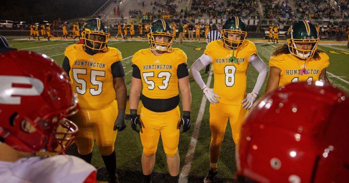Prep football: Highlanders hold steady at No. 1 in Class AAAA ratings