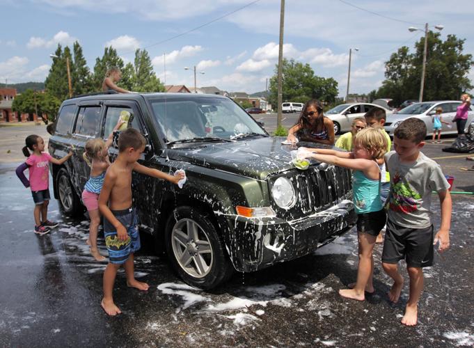 Photos Car Wash Fundraiser Ronald McDonald House Multimedia herald