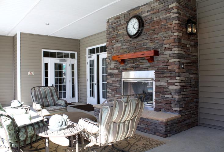 Gallery Devonshire at Teays Valley Photo Galleries