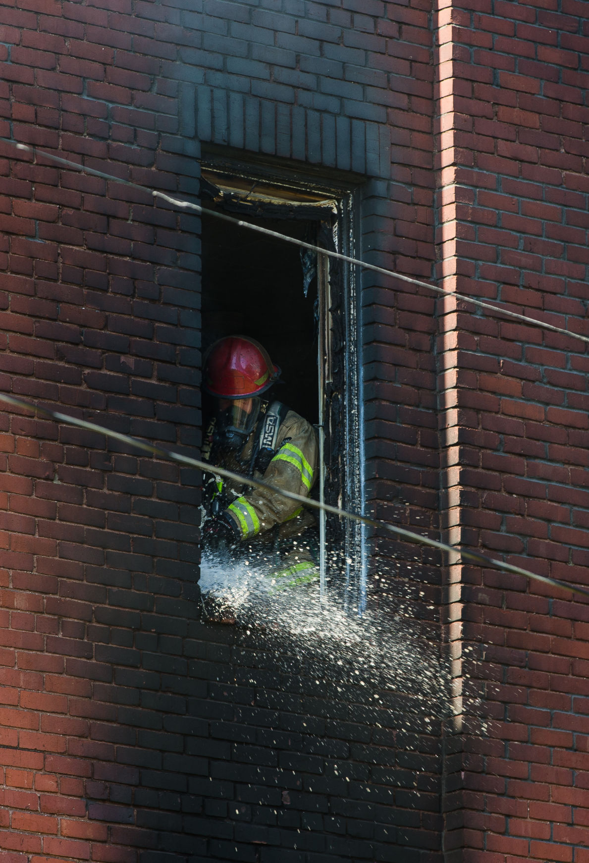 Tenants escape apartment building fire in Huntington News herald