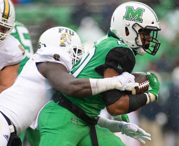 2019-1130_mufootball-70.jpg