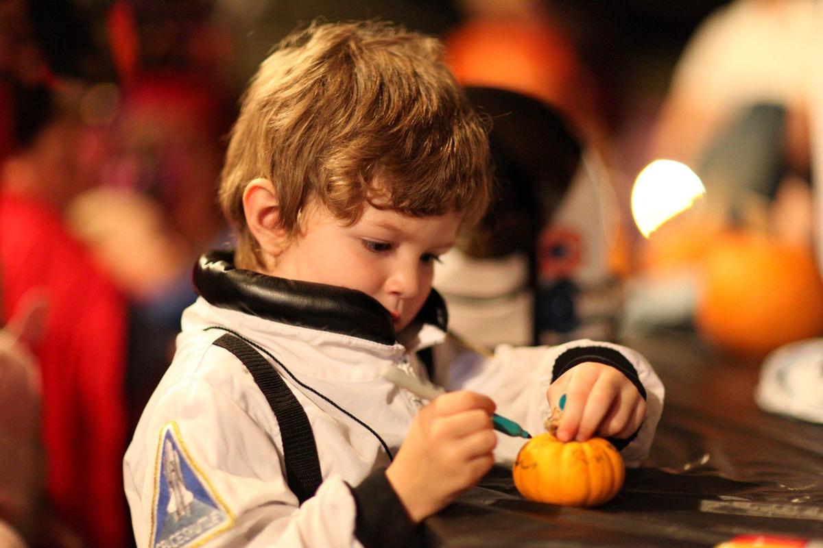 Gallery Trick or Treat in Huntington Photos News