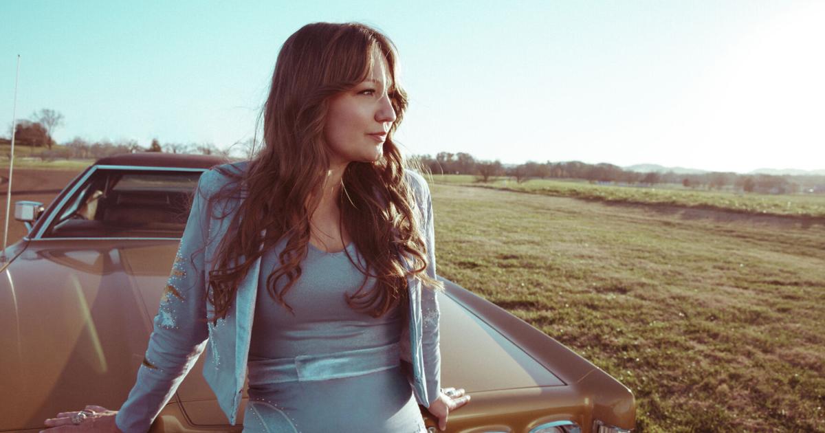 Alt country artist Kelsey Waldon brings Kentucky-bred music to Huntington | Features/Entertainment