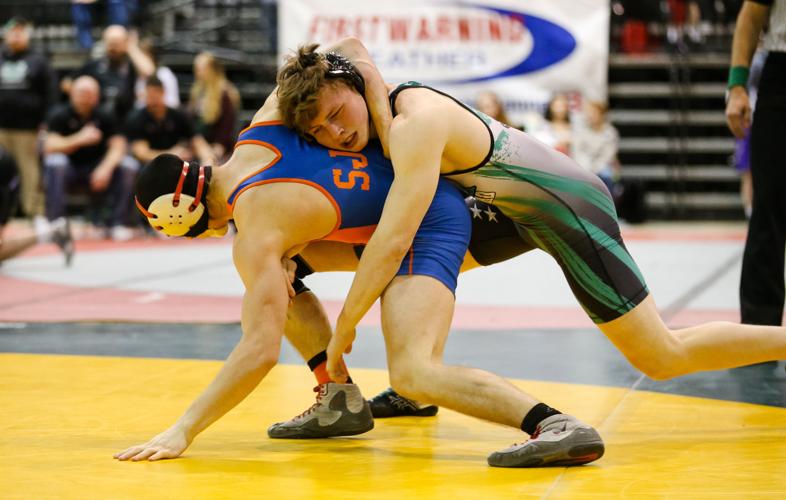 Photos WSAZ Invitational wrestling tournament, Friday Multimedia