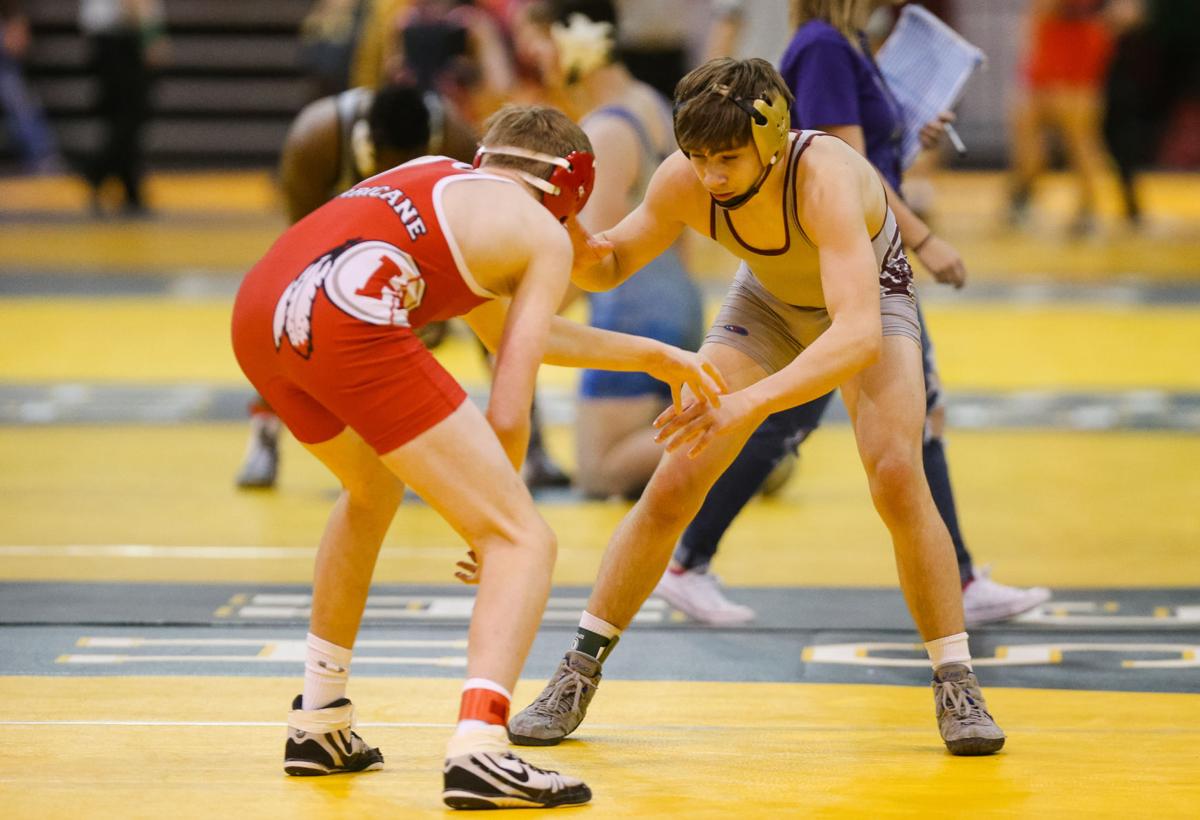 Photos WSAZ Invitational wrestling tournament, Friday Multimedia