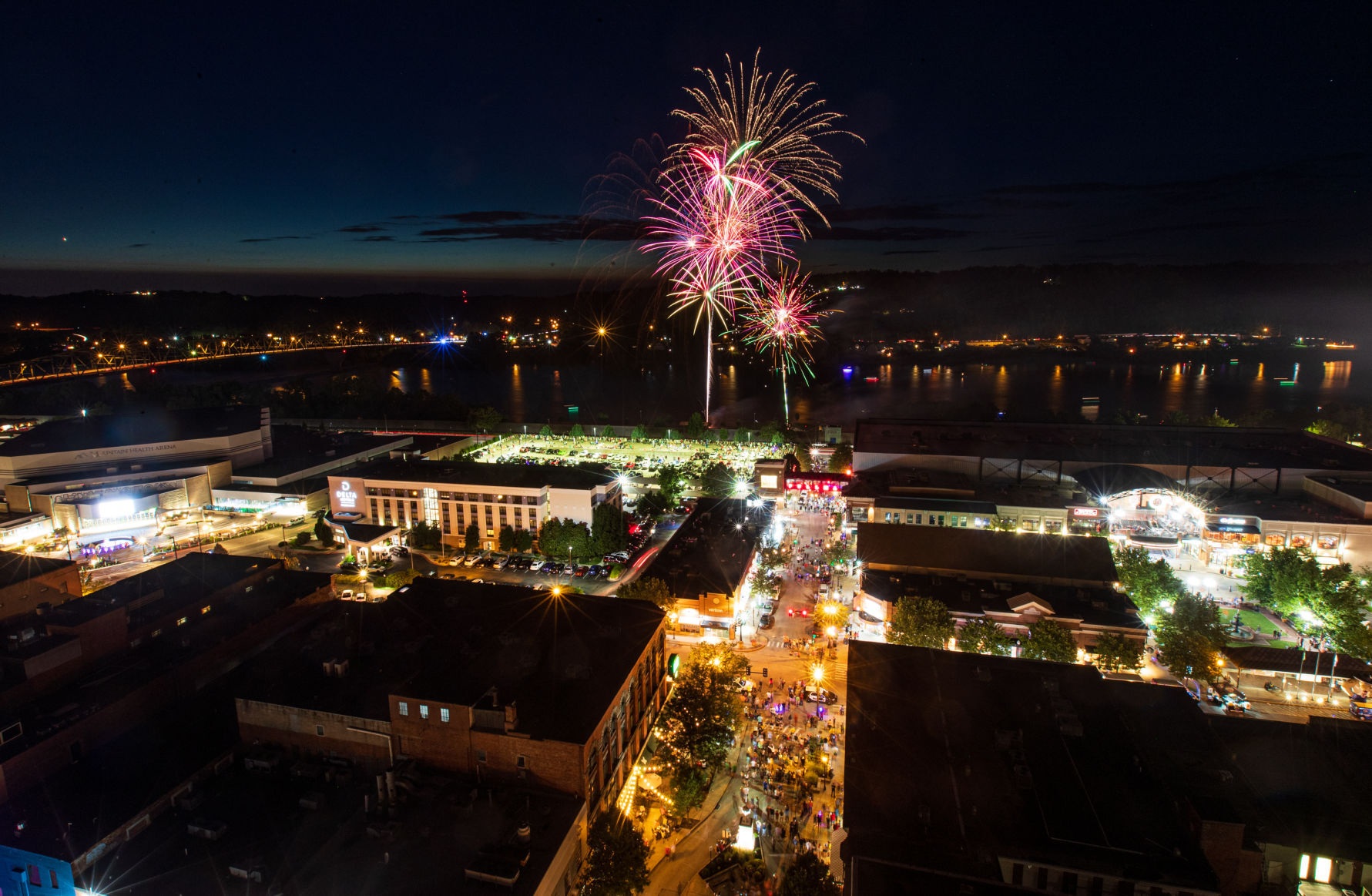 Huntington celebrates Fourth of July with fireworks, music - Vimarsana News