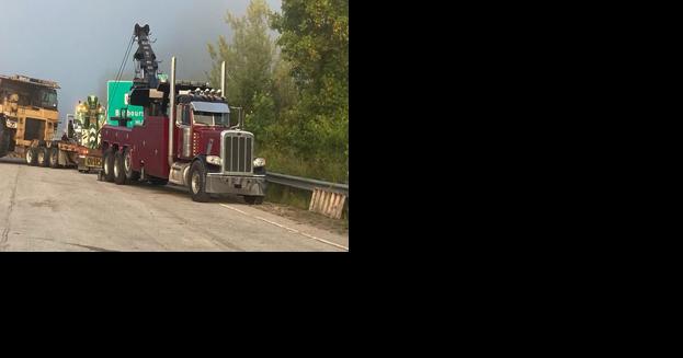 Tractor-trailer stuck in contraflow lane closes part of I-64 - Vimarsana News