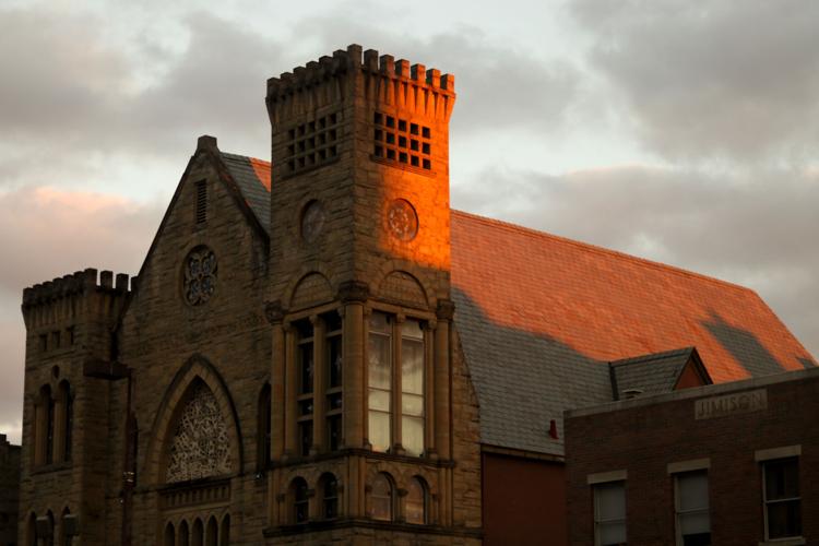Photos: The Sun Sets on a Chilly Day | Photos News | herald-dispatch.com