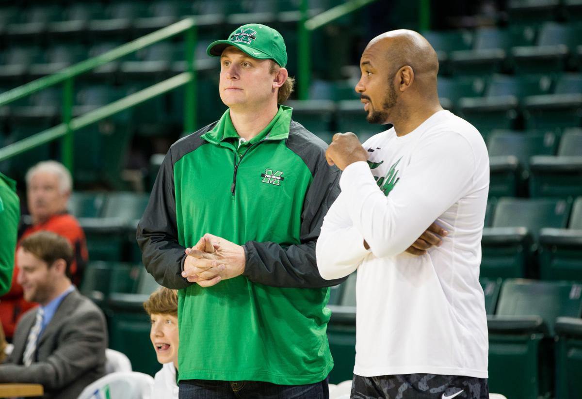 2020 0119 mu hoops 14.jpg
