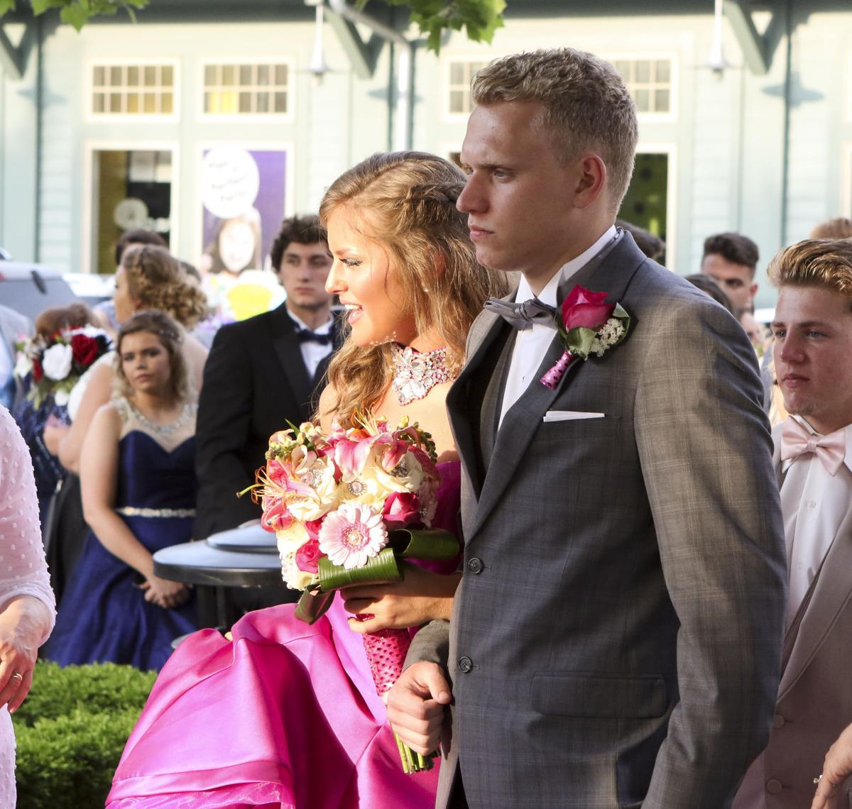 Photos Spring Valley High School prom  Photo Galleries  herald