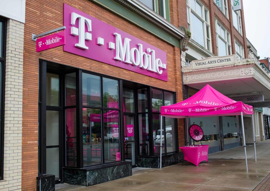 New TMobile store opens in Huntington Business