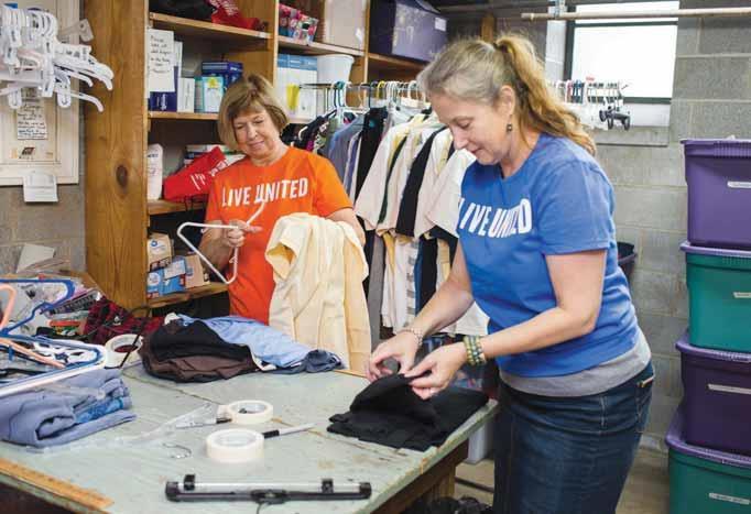Volunteers Give Time On United Way Day Of Action Herald Dispatch Com