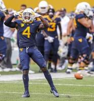 After plenty of moves, Addae settles in at ƵU