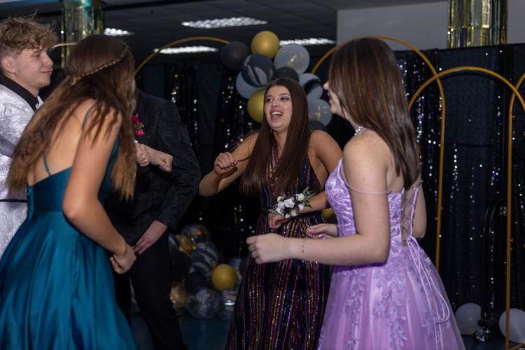 Photos: Spring Valley prom 2024 | Multimedia | herald-dispatch.com