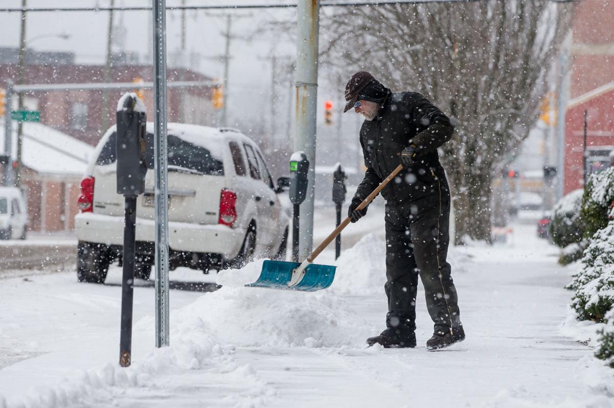 Aaa Recommends Car Care Checklist To Prepare For Winter Driving