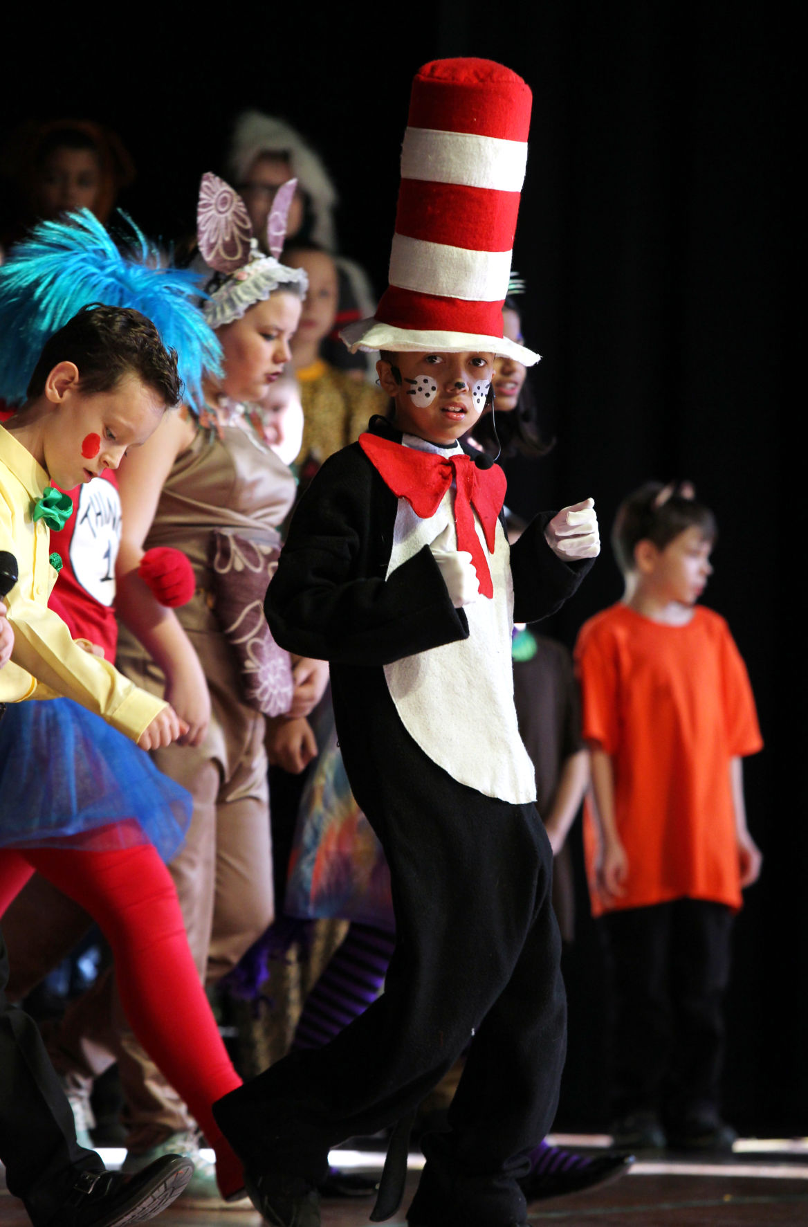 Photos HiteSaunders Elementary Performs Seussical KIDS Multimedia