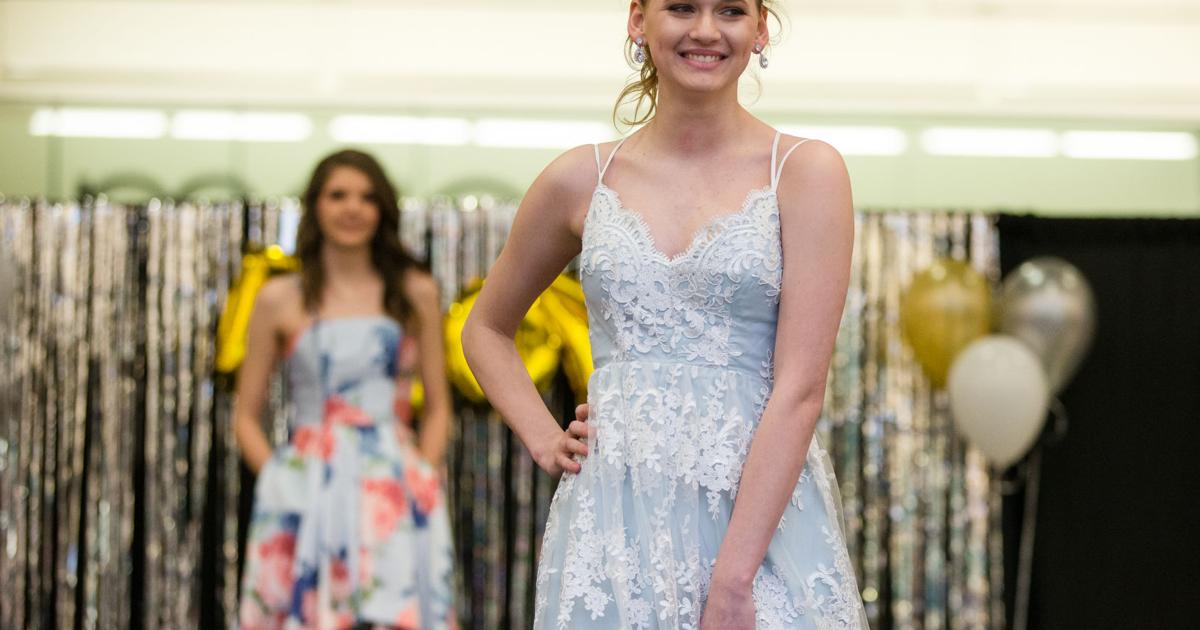 Photos: Prom fashion show | Multimedia | herald-dispatch.com