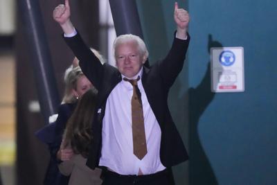 Julian Ƶsange WikiLeaks